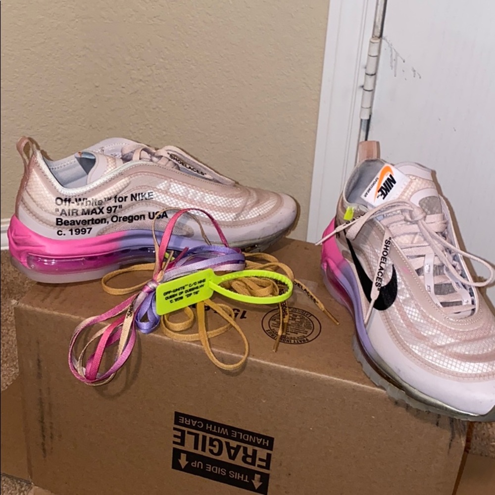 Serena Williams off white air max 97s